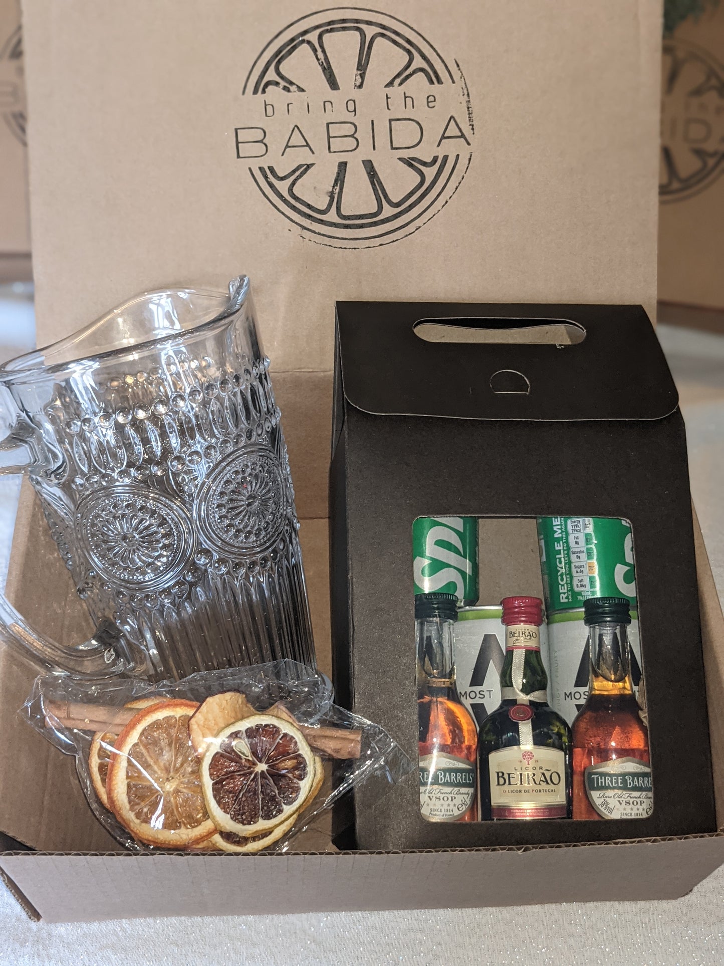 BABIDA | White Sangria Cocktail Gift Set (6 portions + Pitcher)